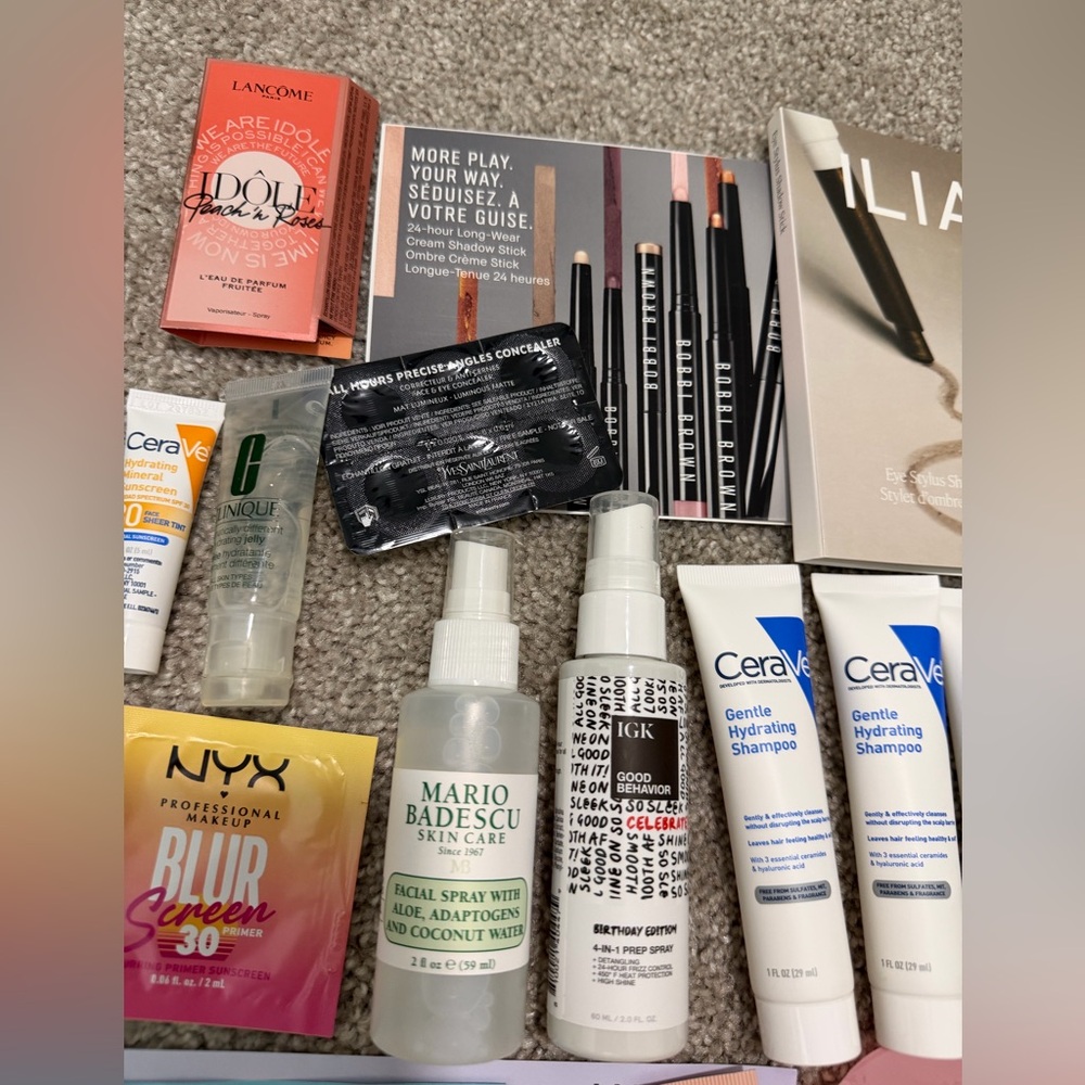 MAKEUP SAMPLE LOT BUNDLE 30+ PIECES - Picture 3 of 7